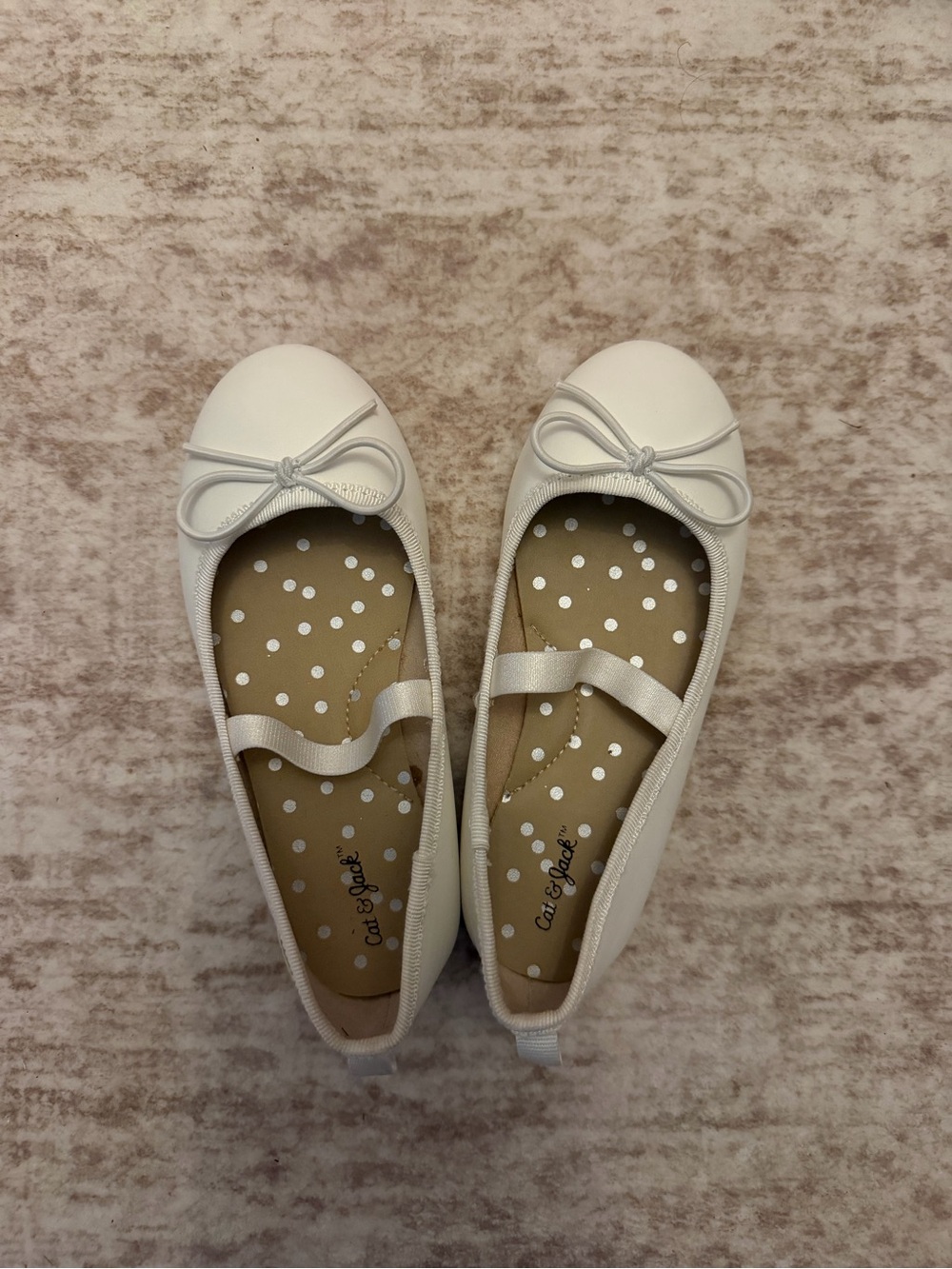 Cat & Jack White Girls' Bow Ballet Flats